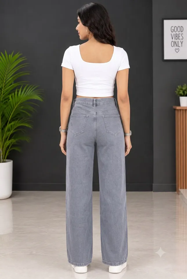 Woman's High-Waist Straight Fit Jeans